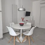 Incantevole Mare فياريجيو